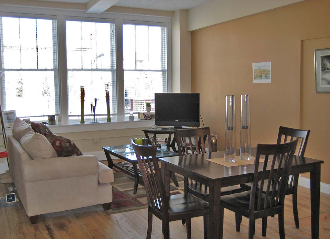 Oddfellows Apartment Downtown 10 Foot Ceilings Cedarview